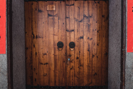 中国木门传统的中式木门.中国古代门照片