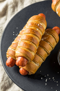 自制椒盐卷饼热狗照片