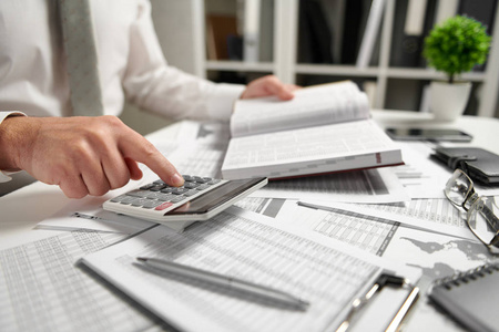 商务会计图片-商务会计素材-商务会计插画-摄图新视界