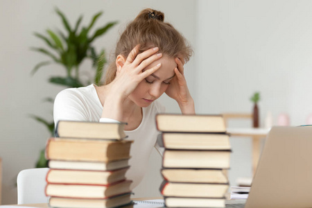 初中生学习烦恼图片