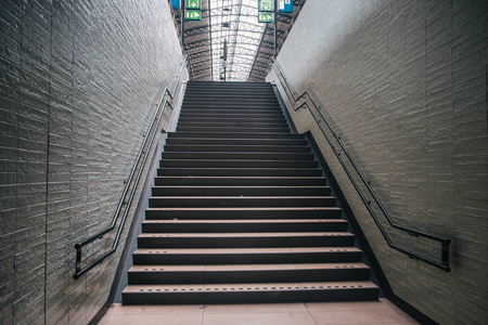 火车站经典欧式楼梯图片