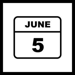 单日日历上的6月5日照片