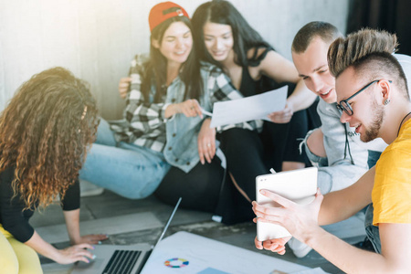 创意运营管理千禧一代商业运营创意团队照片