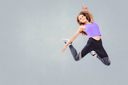 有氧健身操图片