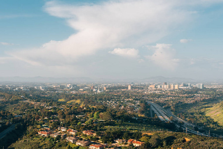 从圣迭拉索莱达山俯瞰大学城图片