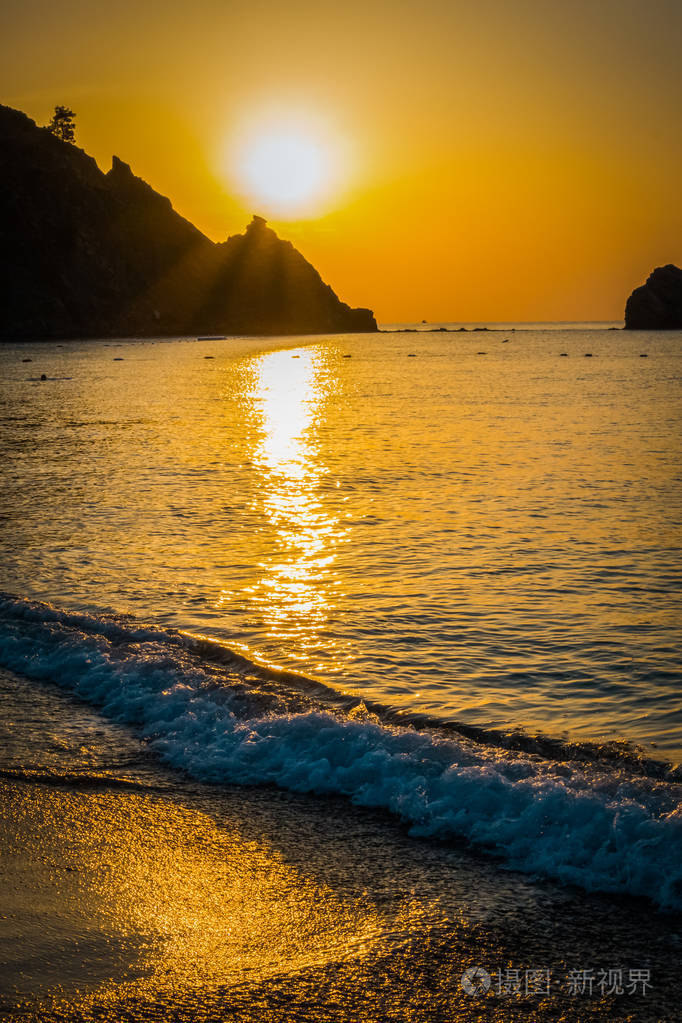 海边度假胜地的美丽日出