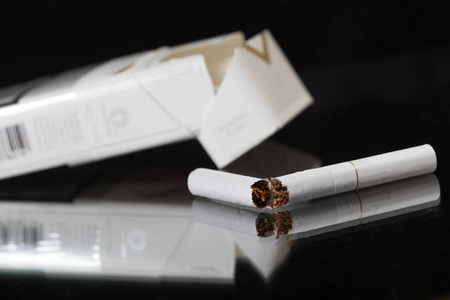 拒绝香烟感兴趣图片