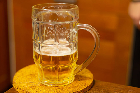 清爽啤酒图片