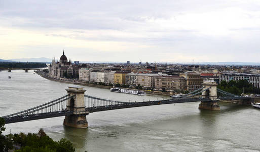 圣基茨旗圣诞球矢量纪念碑向指已提到的人第一校长关于阿伯卡茨共和国