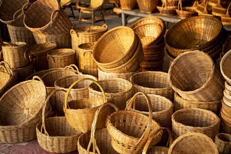 泰国竹篮手工艺品图片