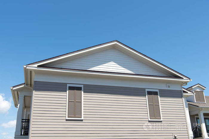 私人领地蓝天下的房子搬去新房子房屋建筑侧视图建筑结构设计理念租一