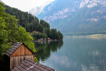 奥地利阿尔卑斯山美丽的山湖图片