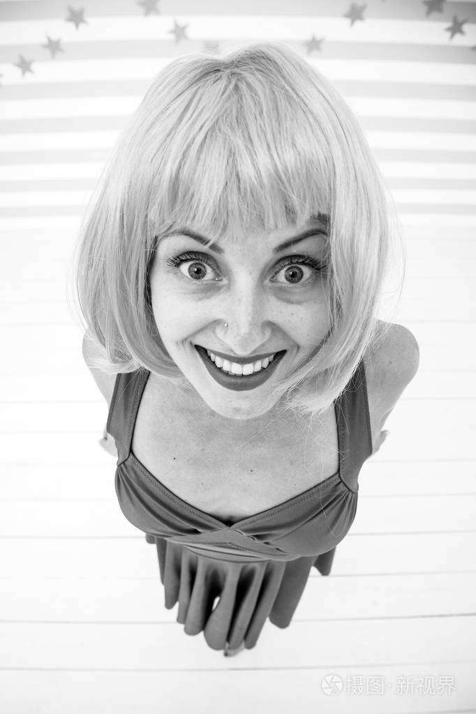 真的.看起来很完美.疯女孩看起来不可思议.哇哦,表情和积极的情绪.