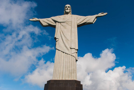 上帝知道何时图片