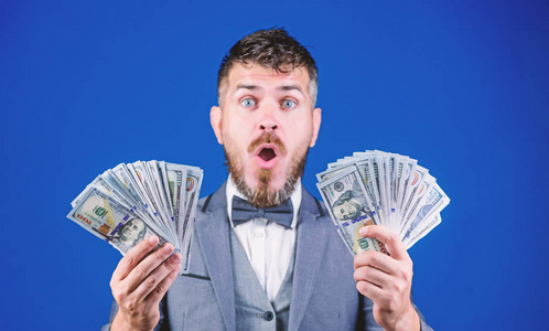 有大量资金的货币经纪人.做生意赚钱.创业贷款照片