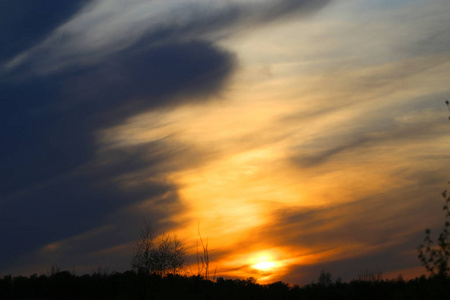 美丽的风景图片乡村夕阳在春天图片