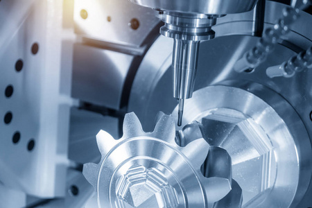 切削金属齿轮零件的五轴数控铣床 照片