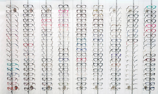 大量眼镜镜框选择图片