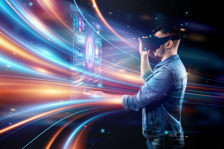 戴着vr眼镜图片