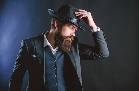 成熟大胡子图片