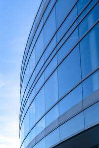 建筑物的蓝色玻璃窗照片