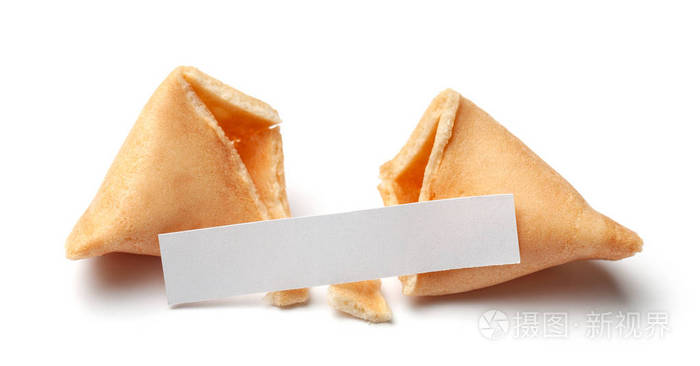 中国幸运饼。饼干里面有空的预测词。孤立的白色背景。