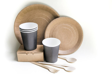 大理石餐具白色大理石背景的环保一次性餐具.