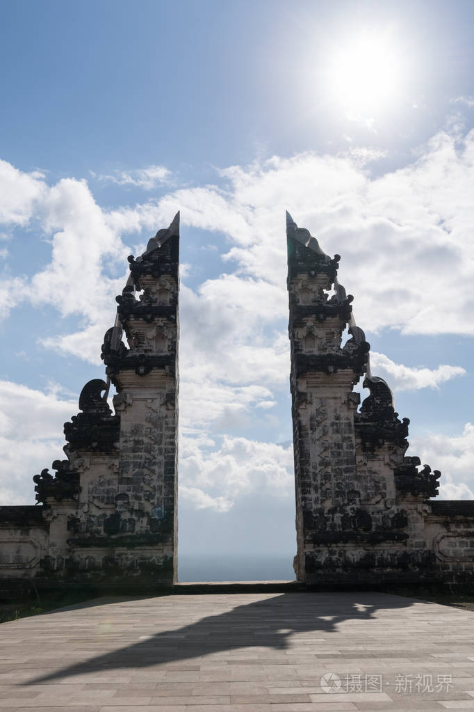 巴厘岛的天空之门