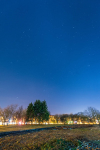 长时间曝光的星星图片