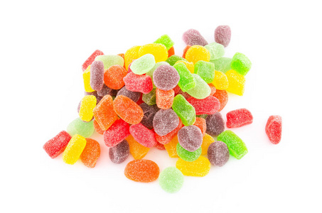 一堆五颜六色的果冻糖或糖果白色背上的隔离