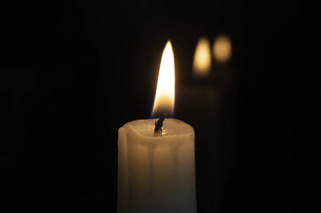 蜡烛哀悼图片