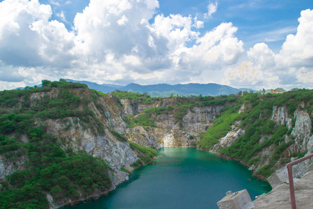 春武里大峡谷蓝天自然风景区图片