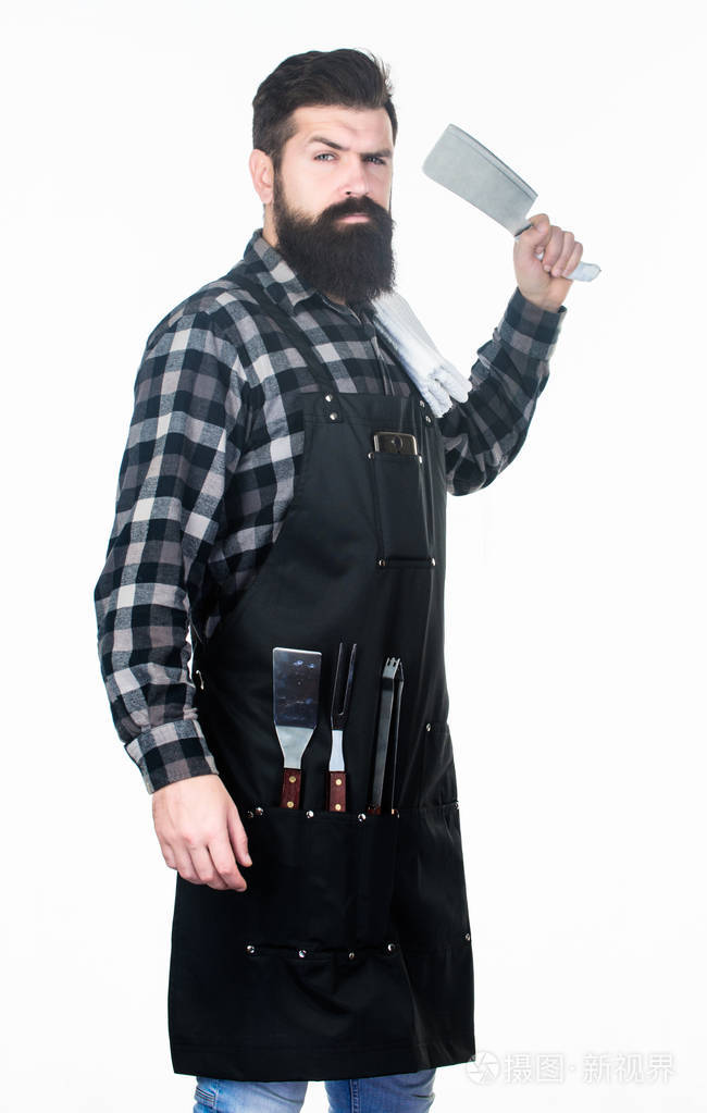 用锋利的厨师刀或切肉刀的屠夫.带着刀的烧烤厨师围裙