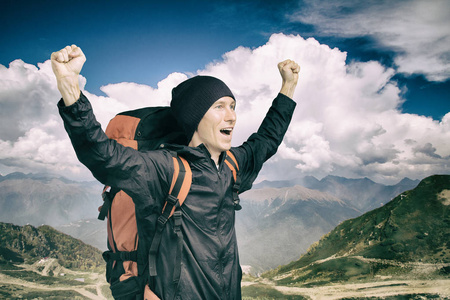 高举双手图片-高举双手素材-高举双手插画-摄图新视界