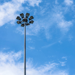 聚光灯下塔图片