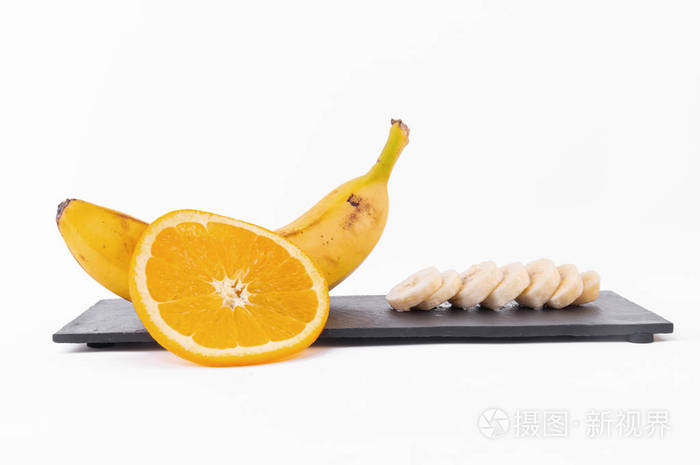 新鲜橘子皮煮水有什么功效_煮橘子皮水有什么功效_新鲜柚子叶煮水的功效