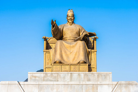 美丽的世宗大王雕像照片