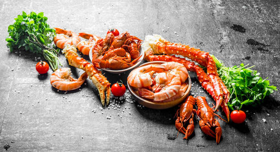 龙虾和牡蛎图片