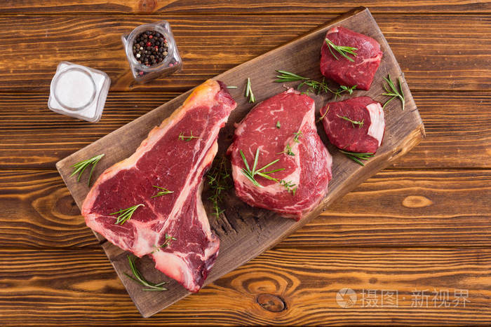 varietyofrawbeefmeatsteak