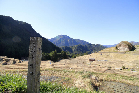 日本密苏里州熊野市的丸山梯田图片