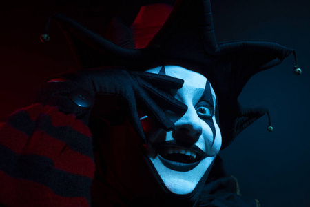 马戏团幽灵图片