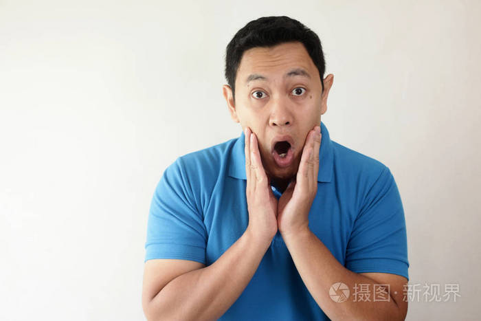 亚洲人张嘴震惊
