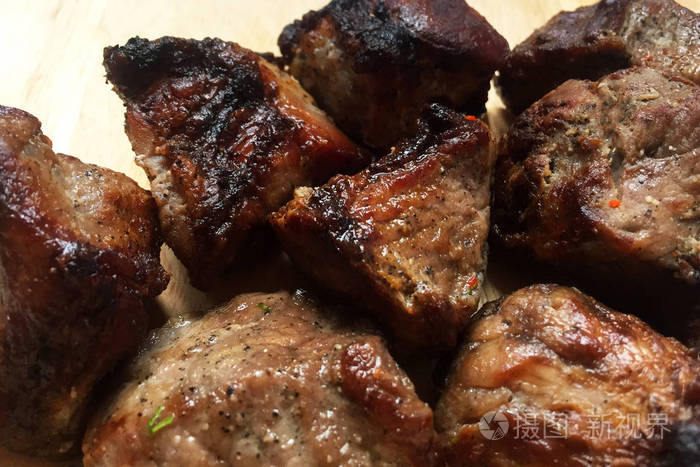 脂肪 食物 猪肉 油炸 餐厅 晚餐 烤的 洋葱 特写镜头