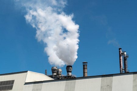 工厂管道烟气排放图片