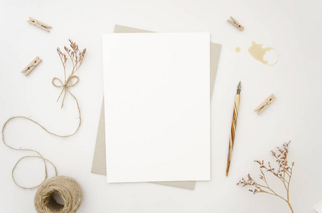 木制的空白剪贴板图片