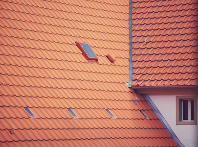 现代欧式瓦窗屋顶图片