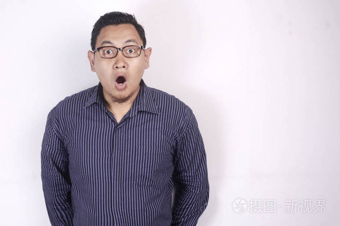 亚洲人张嘴震惊