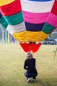 节日活动中的热气球图片