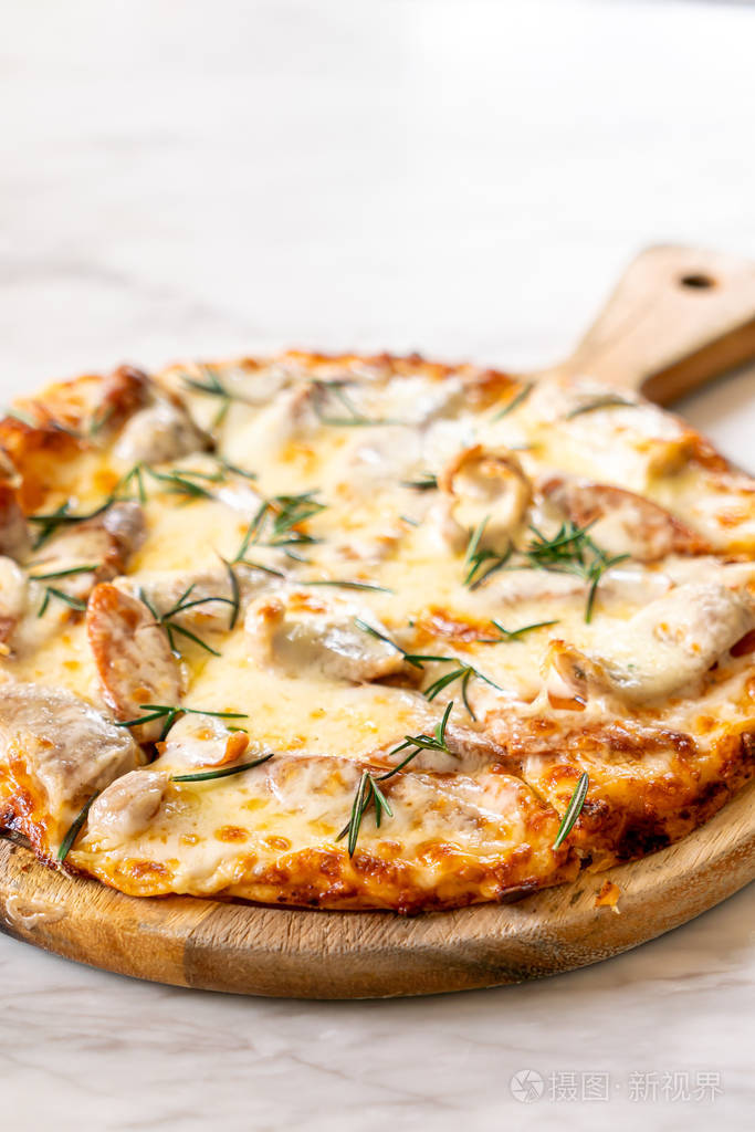 意大利香肠披萨