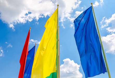 飘扬的彩旗图片大全